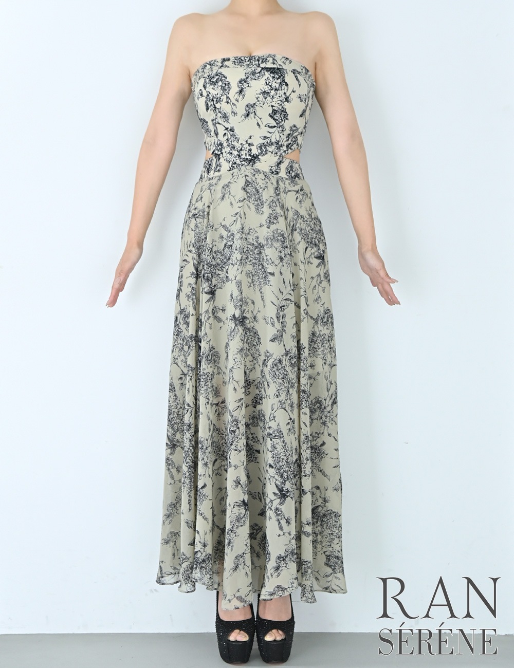 [Sのみ即納][instock]【RAN SERENE】ロング/ドレス/ワンピース/ベージュ/ベア/フレア/サイドカットアウト/柄/ボタニカル