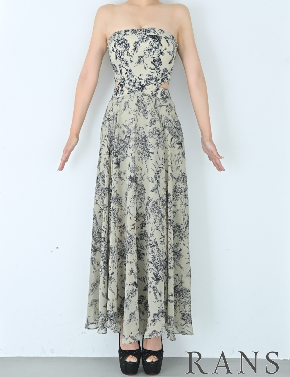 [Mのみ即納][instock]【RANS】ロング/ドレス/ワンピース/ベージュ/ベア/フレア/サイドカットアウト/柄/ボタニカル