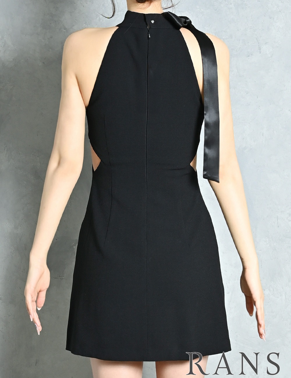 [即納][instock]【RAN SERENE】ミニ/ドレス/ワンピース/ブラック/ハイネック/アメスリ/フレア/リボン