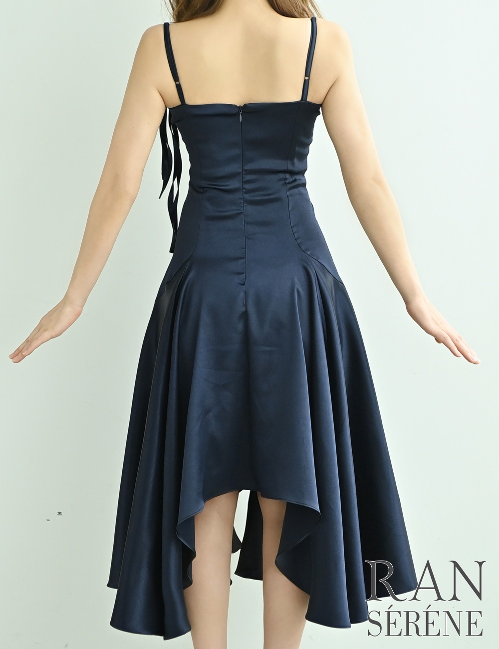 [即納][instock]【RAN SERENE】丈長/ドレス/ワンピース/ネイビー/キャミ/フレア/サテン/リボン