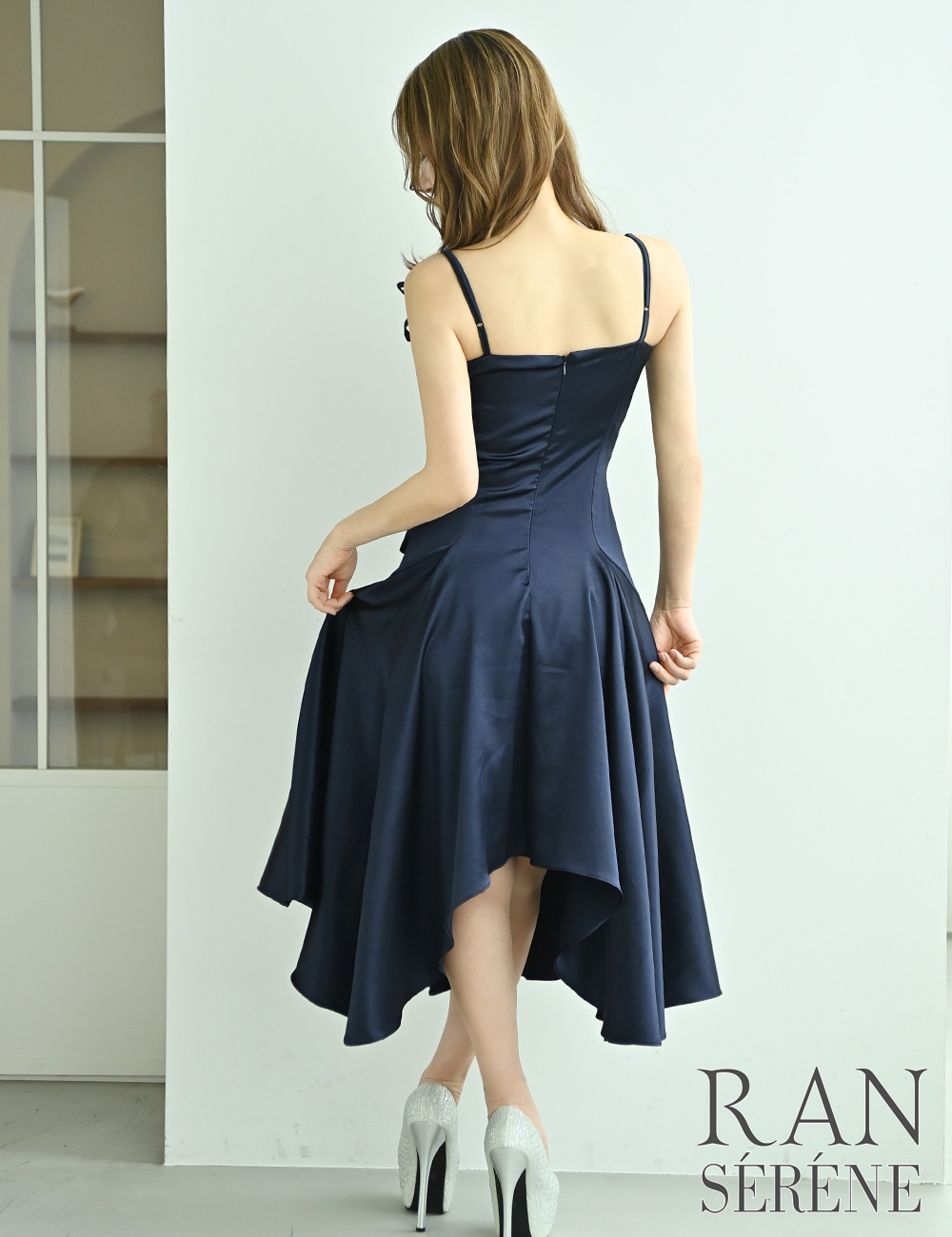 [即納][instock]【RAN SERENE】丈長/ドレス/ワンピース/ネイビー/キャミ/フレア/サテン/リボン