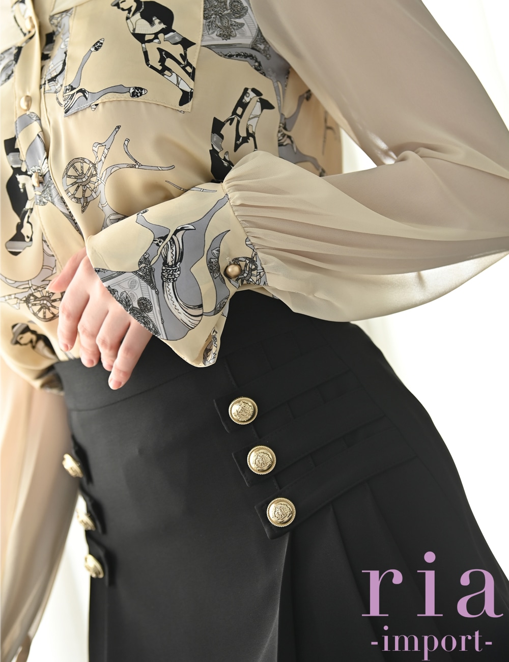 【ria】ミニ/ドレス/セットアップ/ベージュ/ブラック/シャツ/プリーツ/袖あり