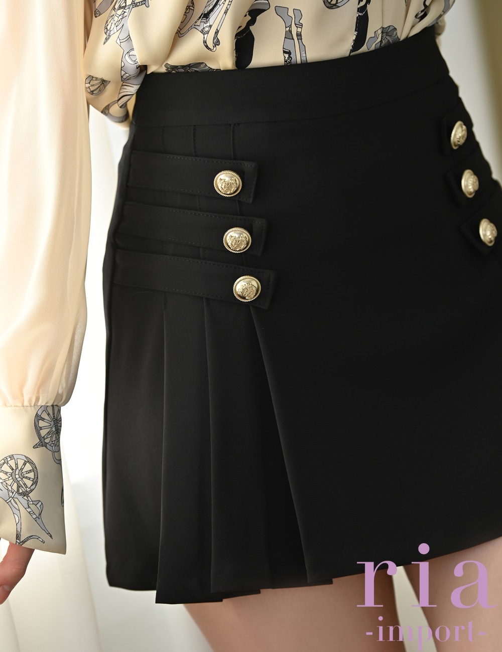 【ria】ミニ/ドレス/セットアップ/ベージュ/ブラック/シャツ/プリーツ/袖あり