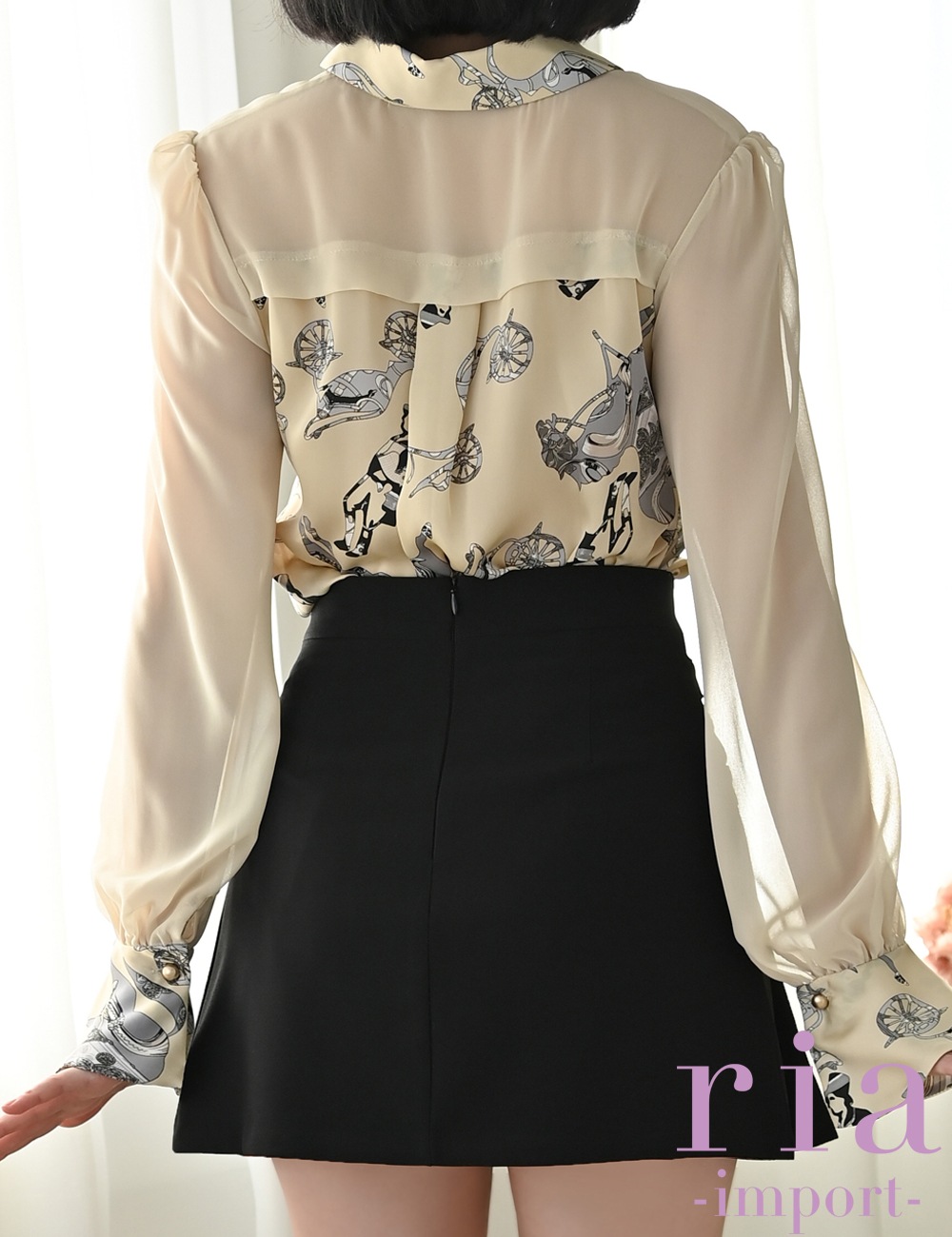 【ria】ミニ/ドレス/セットアップ/ベージュ/ブラック/シャツ/プリーツ/袖あり