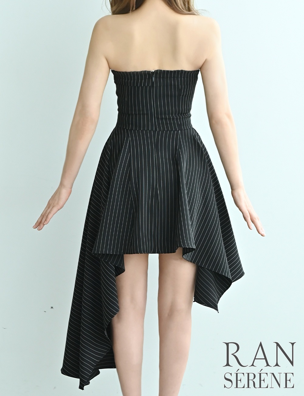 [Sのみ即納][instock]【RAN SERENE】丈長/ミニ/ドレス/ワンピース/ブラック/ベア/フレア/アシンメトリー/柄/ストライプ