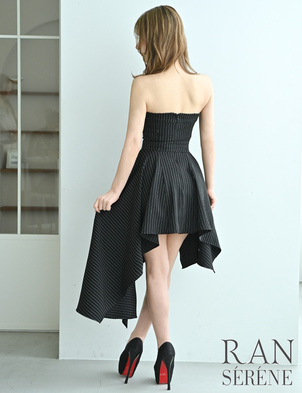 [Sのみ即納][instock]【RAN SERENE】丈長/ミニ/ドレス/ワンピース/ブラック/ベア/フレア/アシンメトリー/柄/ストライプ