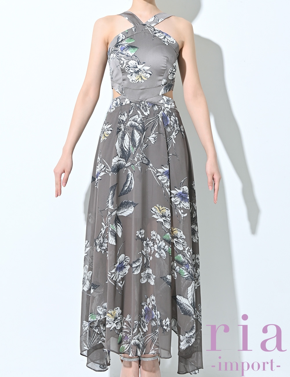 【ria】ロング/ドレス/モカ/グレー/ホルターネック/フレア/サイドカットアウト