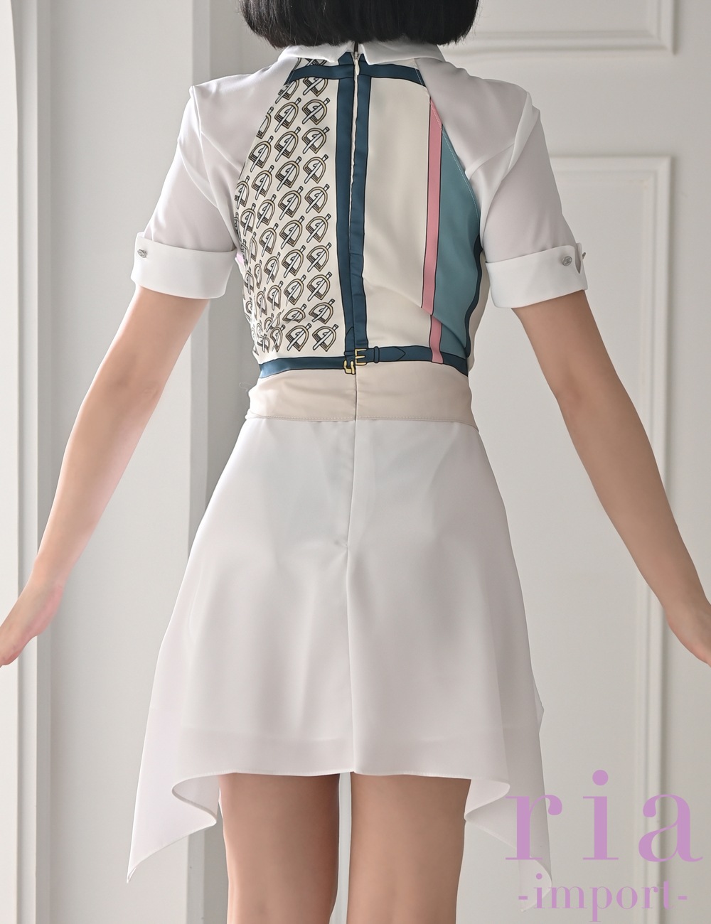 【ria】ミニ/ドレス/ワンピース/ホワイト/プリント/フレア/袖あり