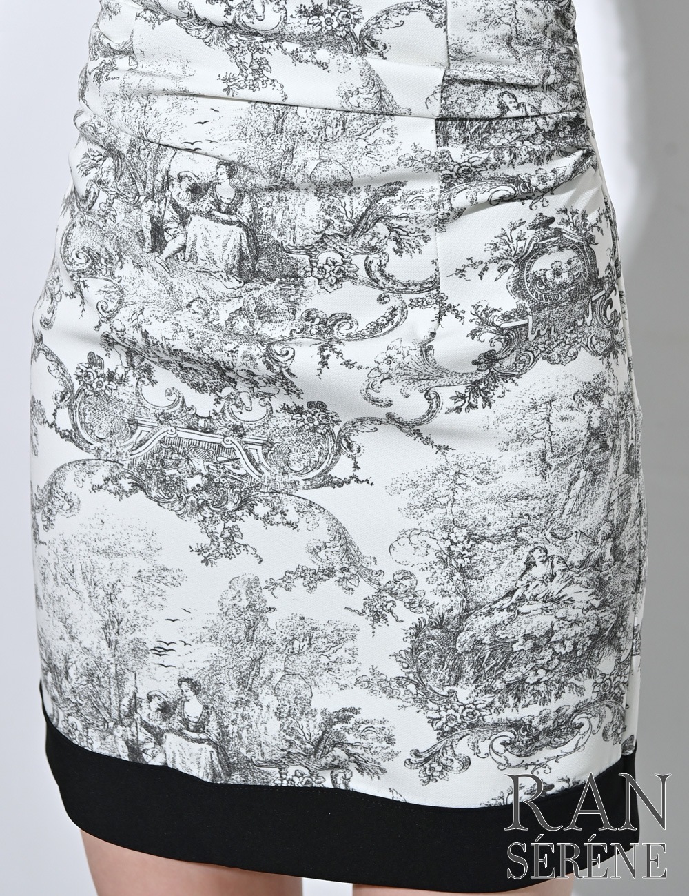 [即納][instock]【RAN SERENE】ミニ/ドレス/ワンピース/ブラック/ベア/タイト/柄/トワルドジュイ