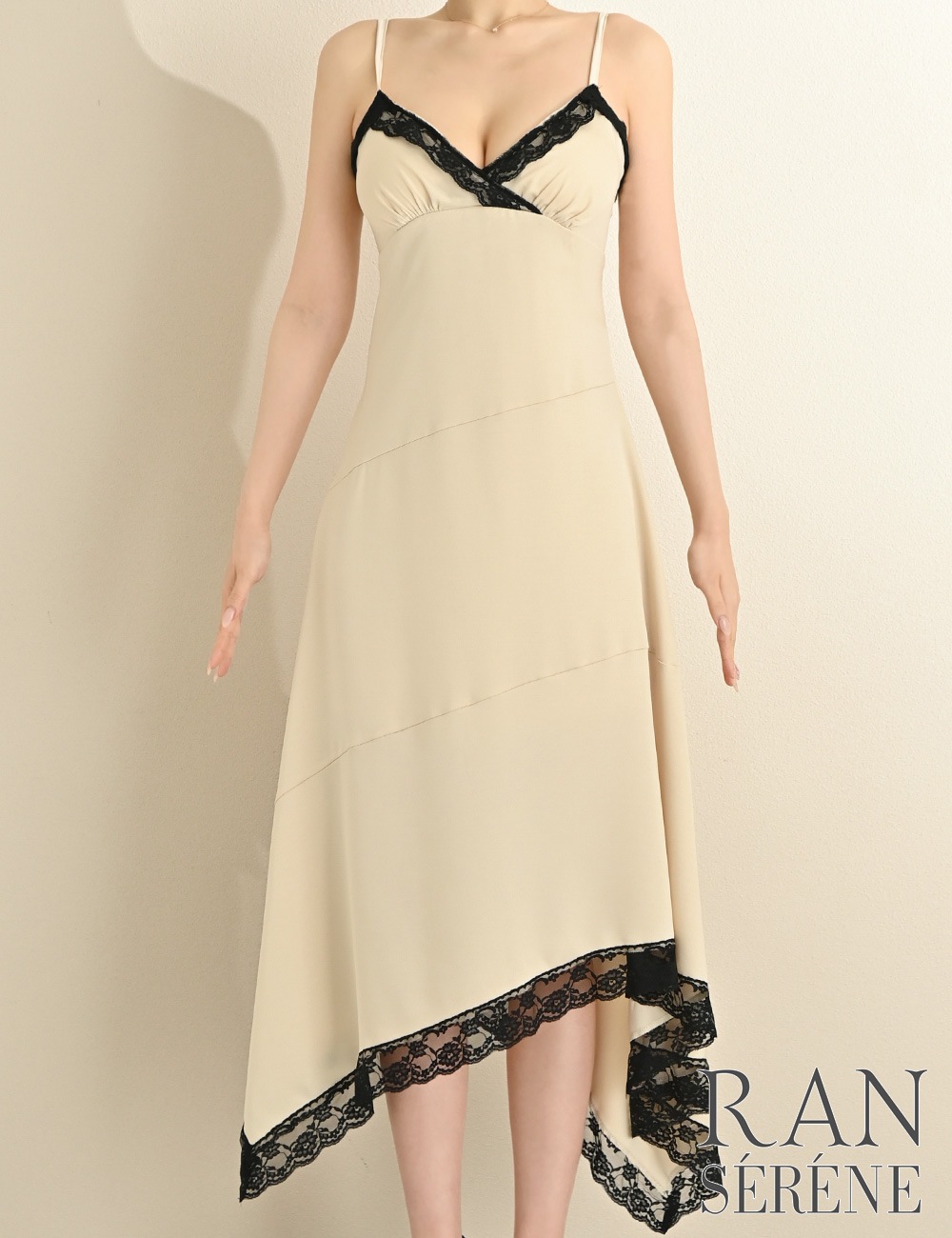 [即納][instock]【RAN SERENE】丈長/ドレス/ワンピース/ホワイト/キャミ/フレア/サテン/レース