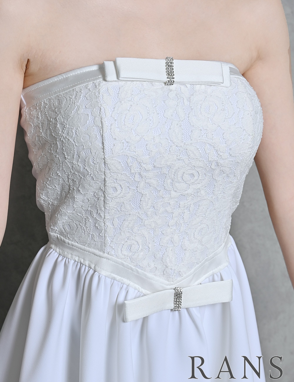 AR ドレス　ワンピース　ホワイト レディース トレフォイル ワンピース ホワイト ｜アパレル