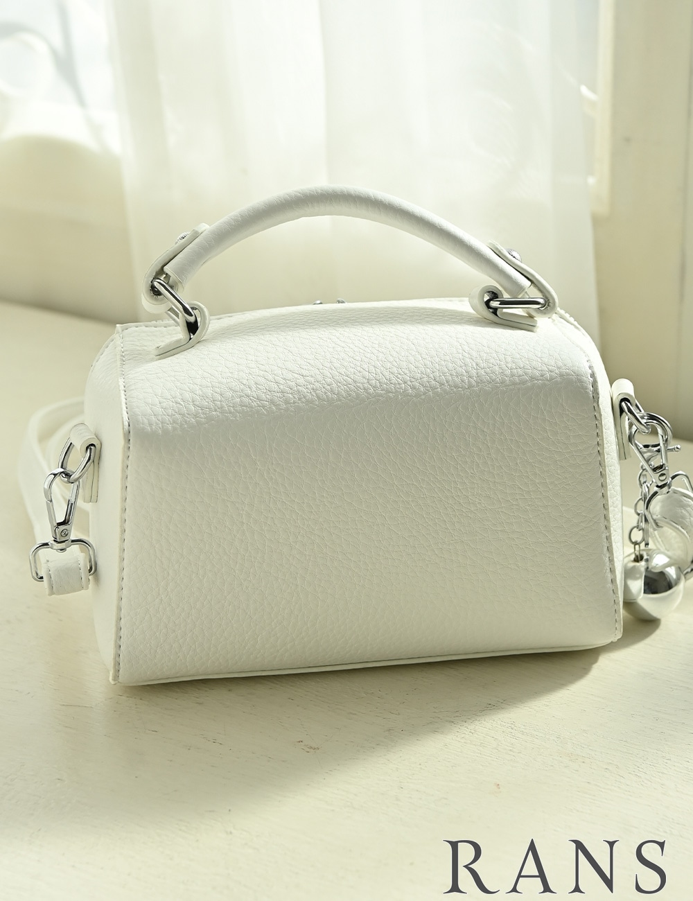 バッグ/ハンドバッグ/ショルダーバッグ/ホワイト/ダブルファスナー