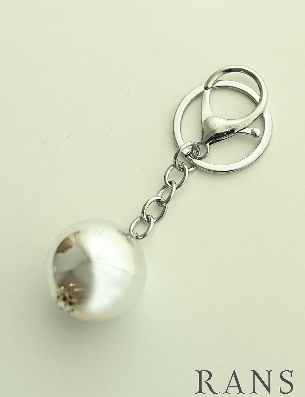 バッグ/ハンドバッグ/ショルダーバッグ/ベージュ/ダブルファスナー/ボックス/チャーム