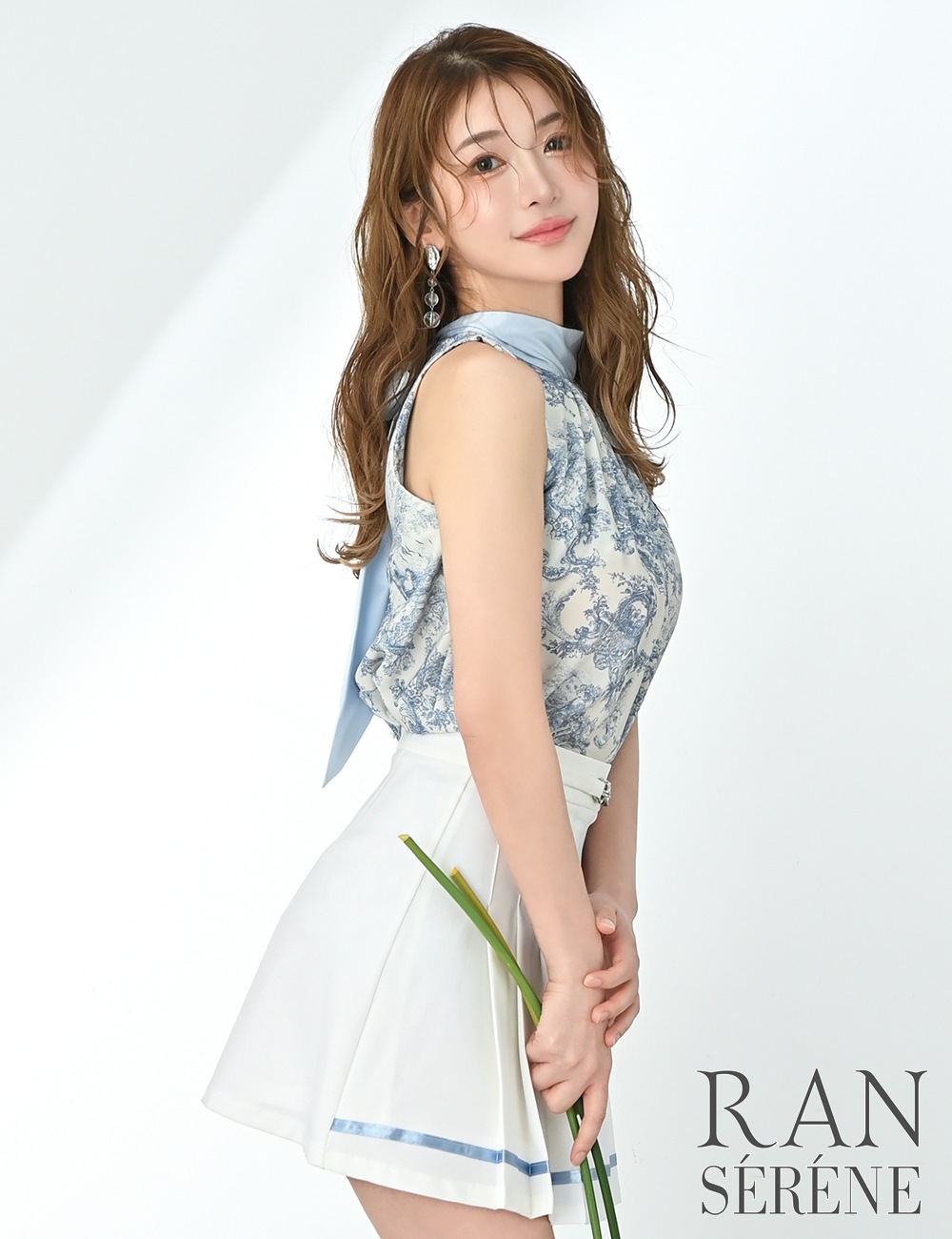 [即納][instock]【RAN SERENE】ミニ/ドレス/セットアップ/ブルー/ホルターネック/フレア/プリーツ/柄/トワルドジュイ