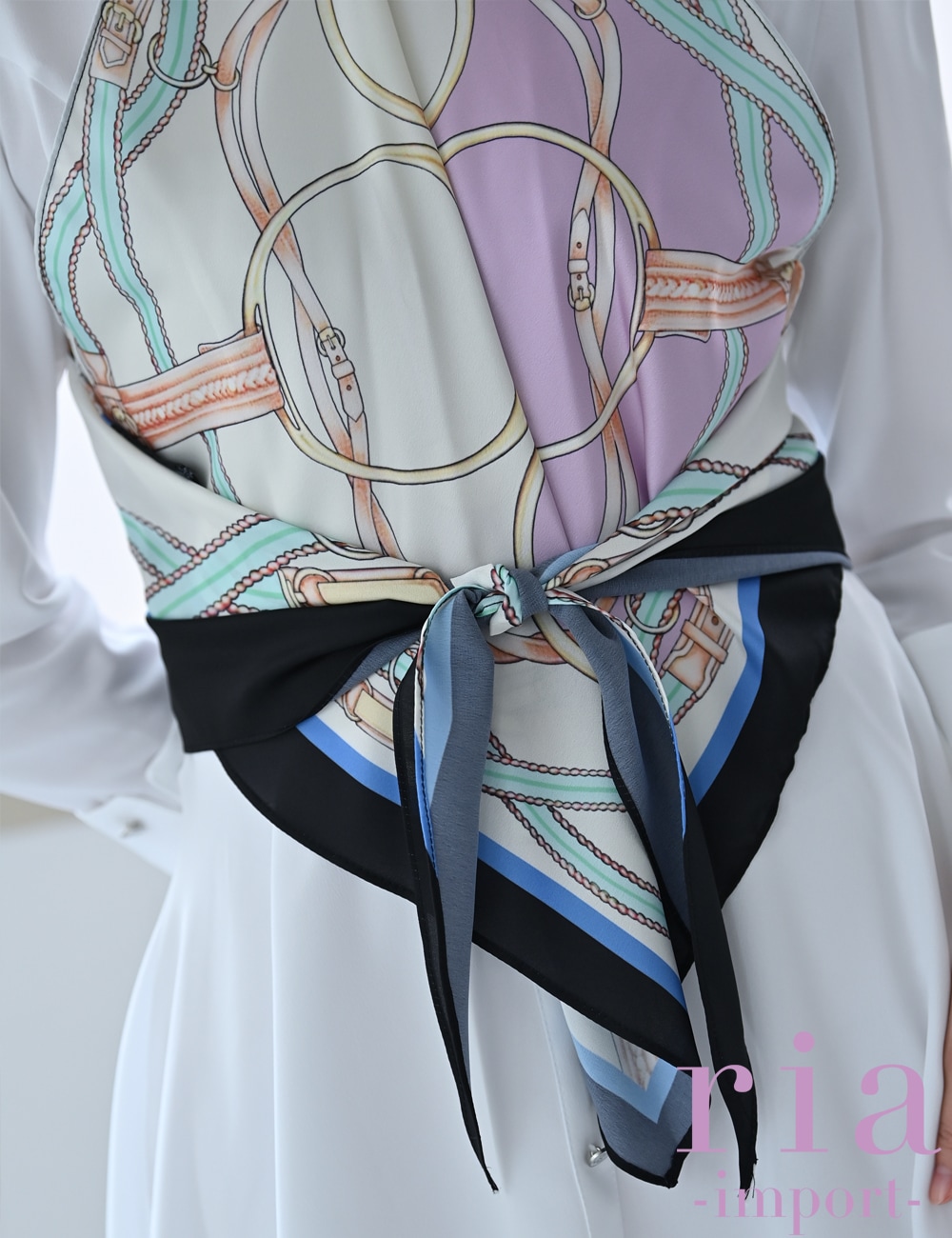 【ria】ミニ/ドレス/ワンピース/ホワイト/フレア/スカーフ/七分袖/襟付き/柄