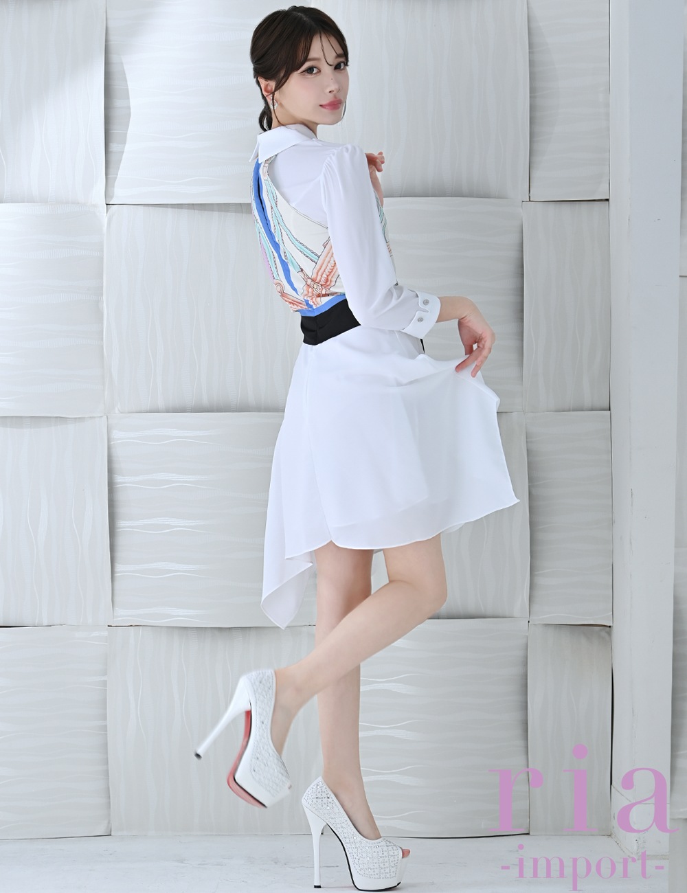 【ria】ミニ/ドレス/ワンピース/ホワイト/フレア/スカーフ/七分袖/襟付き/柄