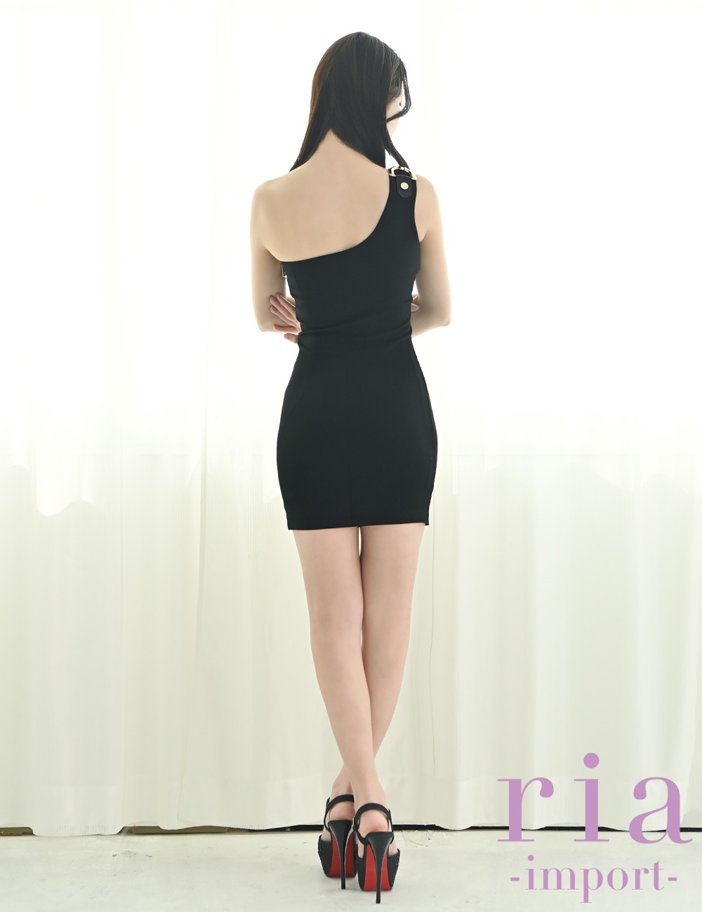 【ria】ミニ/ドレス/タイト/ワンピース/ブラック/ファスナー/ワンショル/チェーン