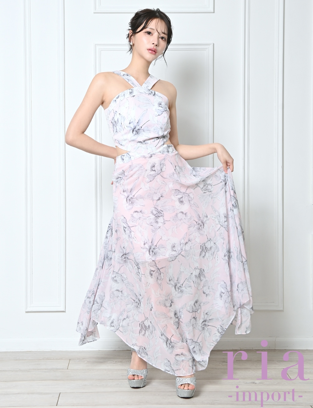 ria】ロング/ドレス/ピンク/ホルターネック/フレア/サイドカットアウト