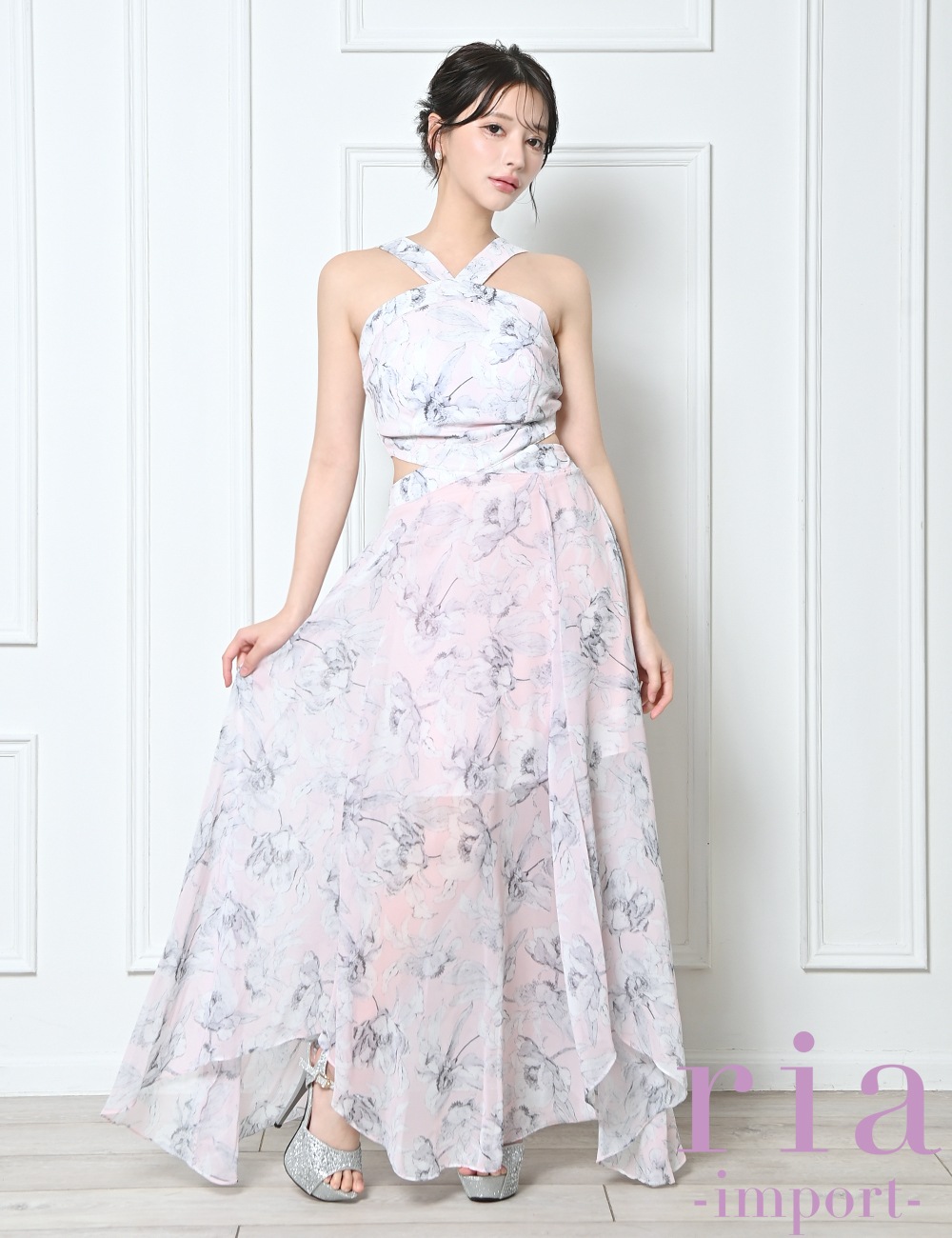 【ria】ロング/ドレス/ピンク/ホルターネック/フレア/サイドカットアウト/柄/花柄