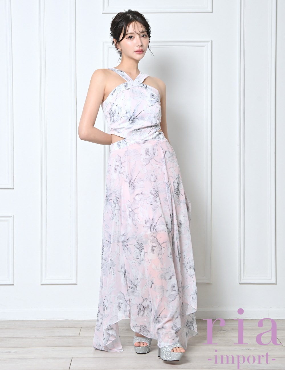 花柄ホルターネックフレアロングキャバドレス ria】ロング/ドレス/ピンク/ホルターネック/フレア/サイドカットアウト