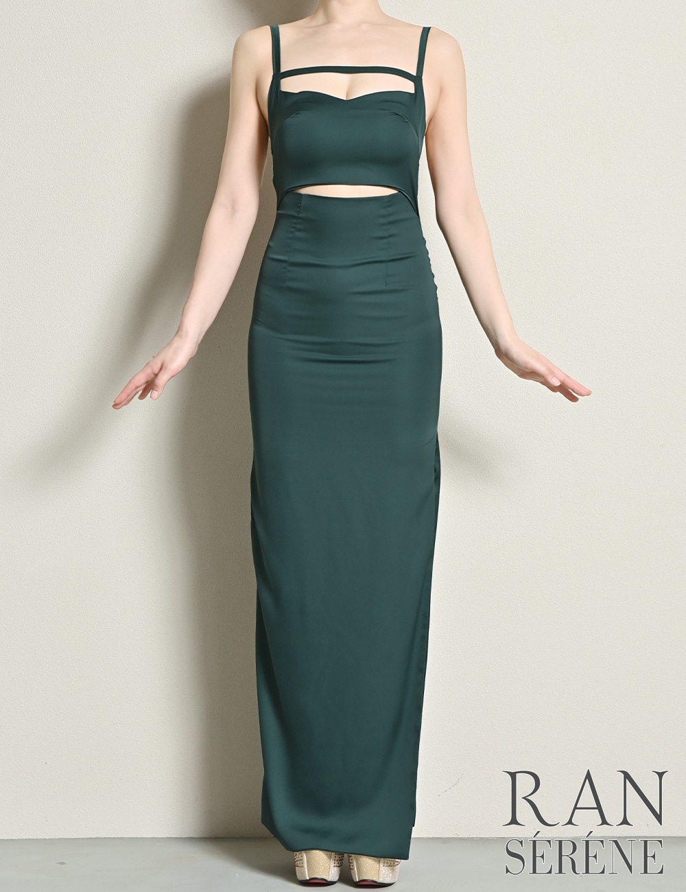 [即納][instock]【RAN SERENE】ロング/ドレス/ワンピース/グリーン/キャミ/タイト/スリット/カットアウト/チェーン