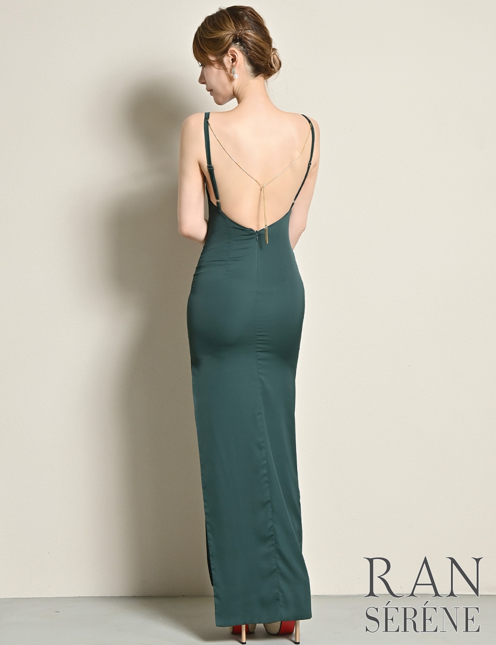 [即納][instock]【RAN SERENE】ロング/ドレス/ワンピース/グリーン/キャミ/タイト/スリット/カットアウト/チェーン