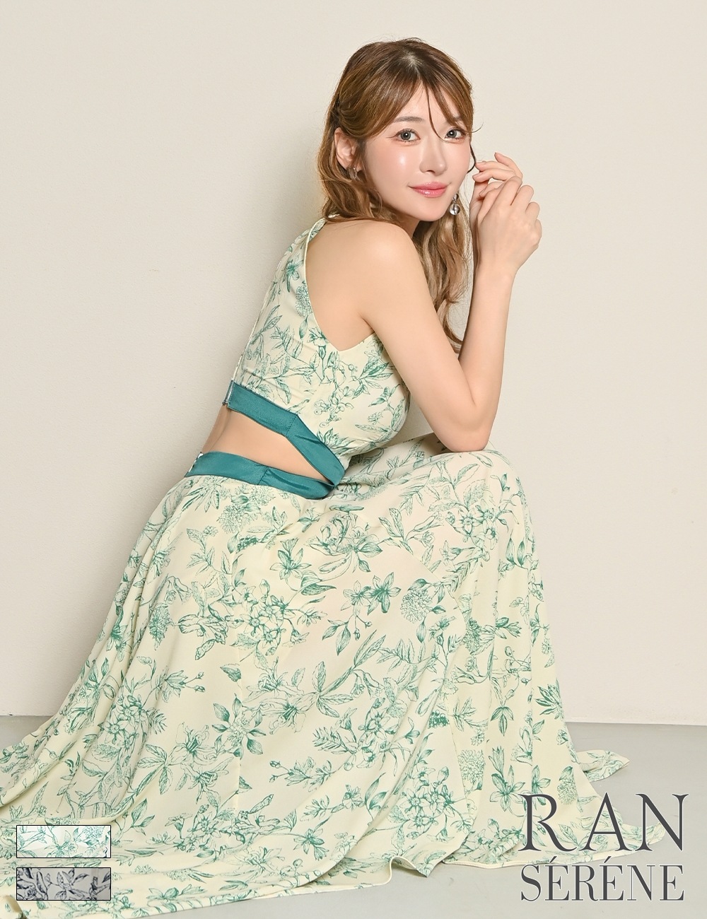 [即納][instock]【RAN SERENE】ロング/ドレス/グリーン/アメスリ/フレア/サイドカットアウト/柄/花柄