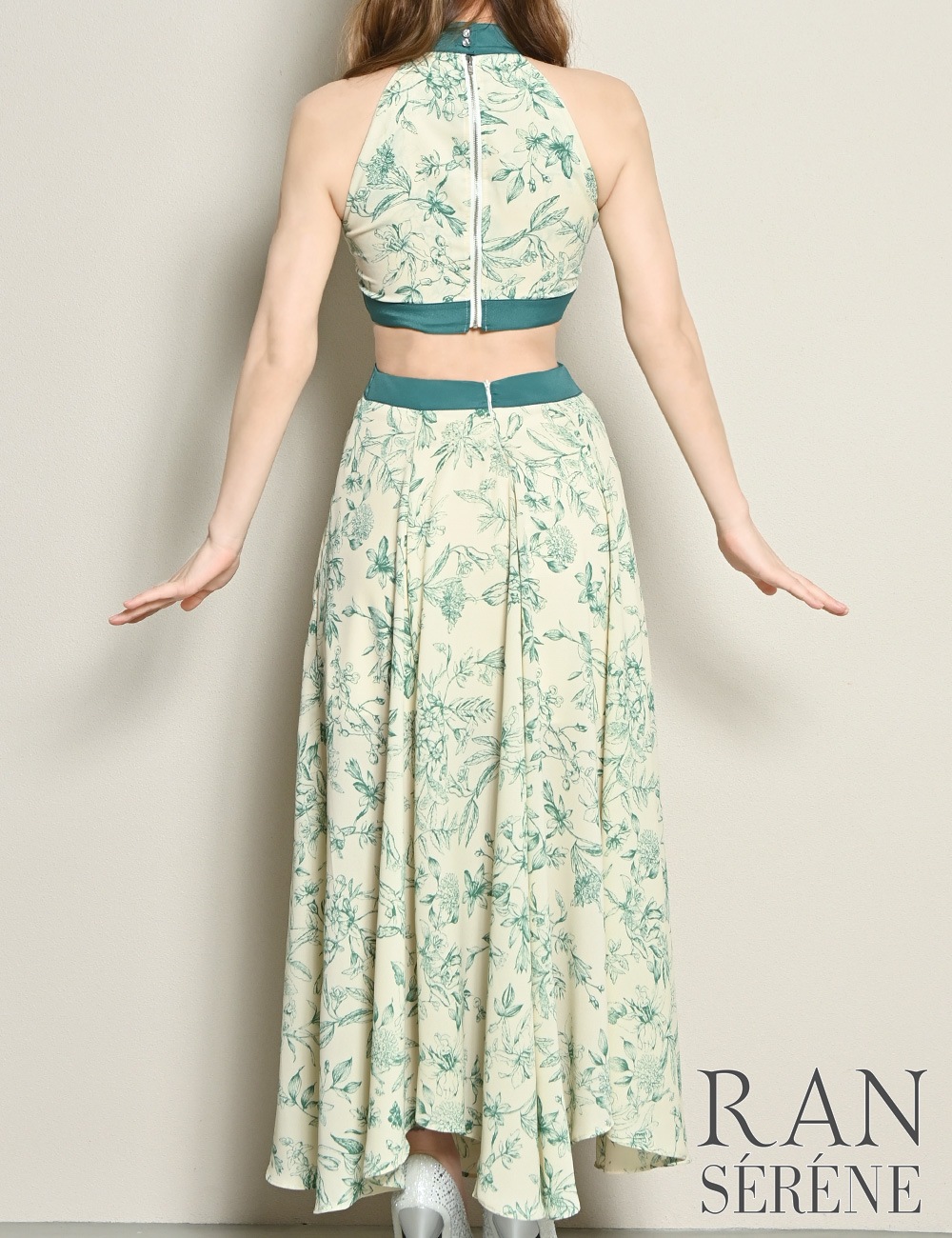 [即納][instock]【RAN SERENE】ロング/ドレス/グリーン/アメスリ/フレア/サイドカットアウト/柄/花柄