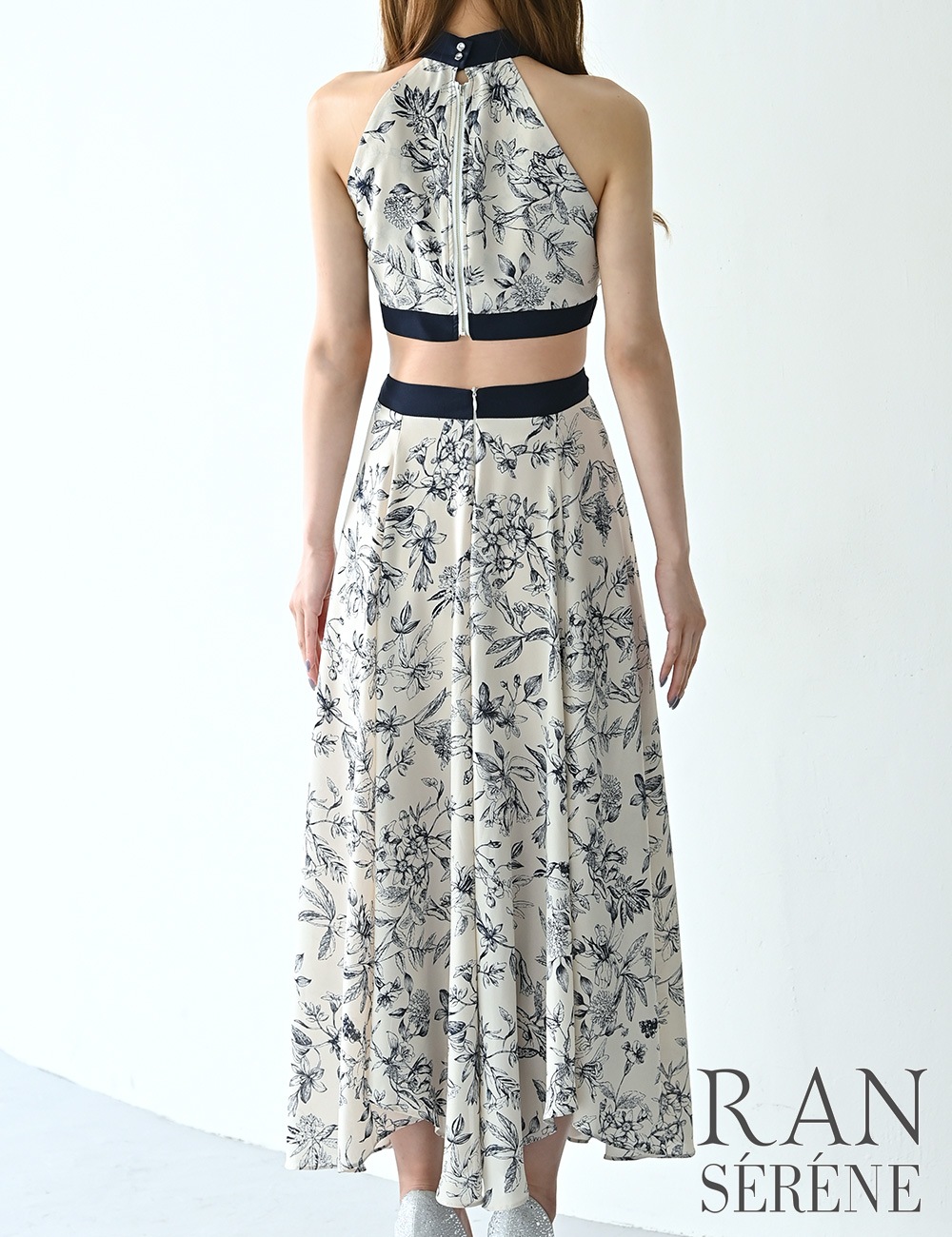 [即納][instock]【RAN SERENE】ロング/ドレス/ネイビー/アメスリ/フレア/サイドカットアウト/柄/花柄