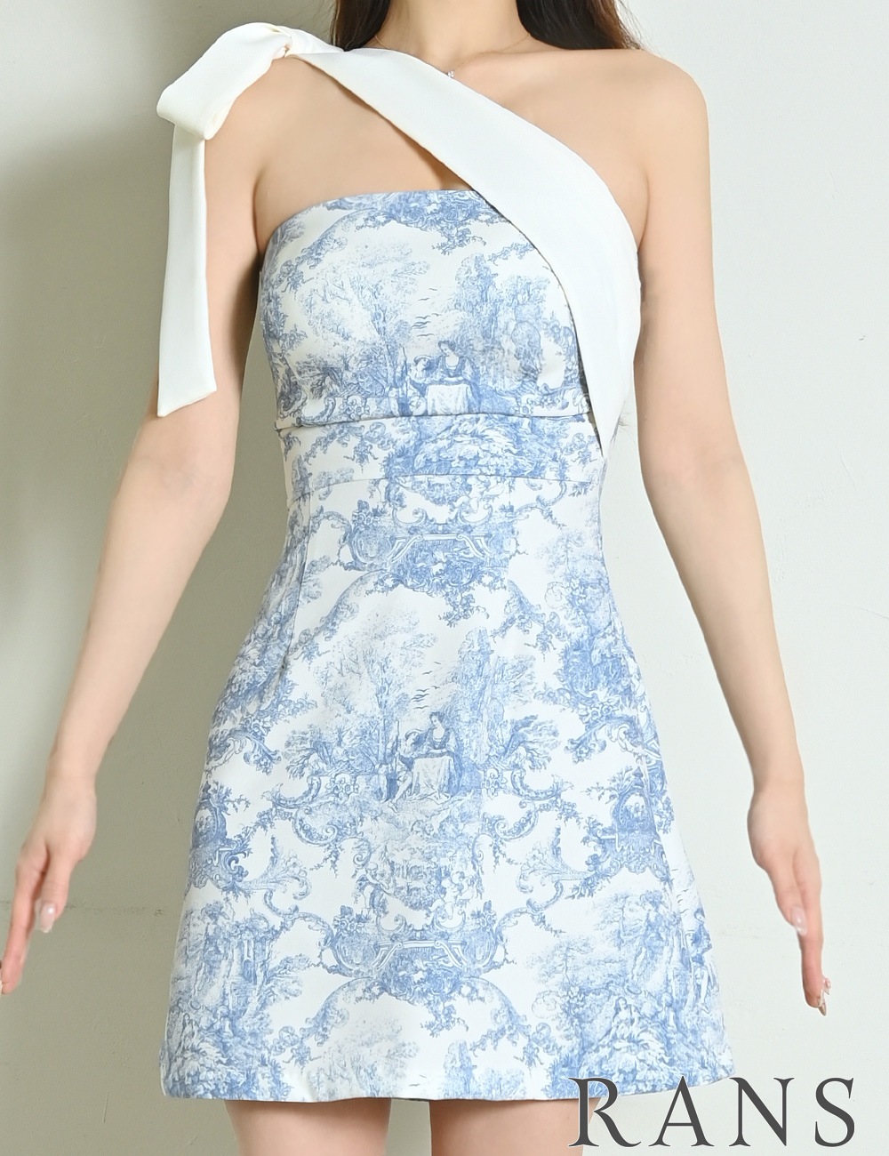 [Mのみ即納][instock]【RANS】ミニ/ドレス/ワンピース/ブルー/ワンショル/フレア/柄/トワルドジュイ