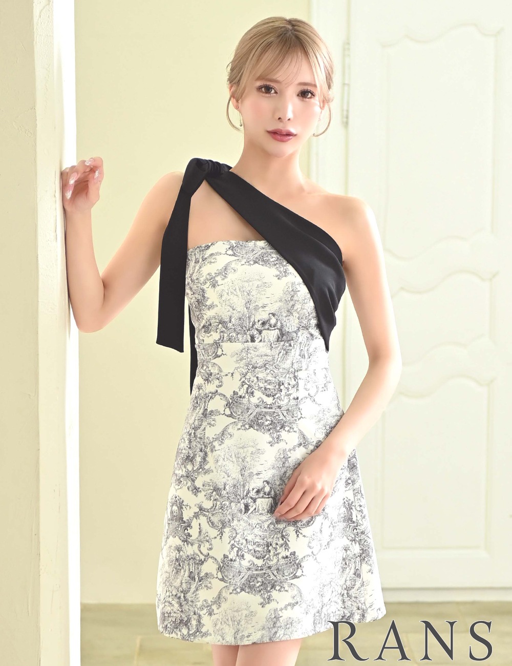 [即納][instock]【RANS】ミニ/ドレス/ワンピース/ブラック/ワンショル/フレア/柄/トワルドジュイ
