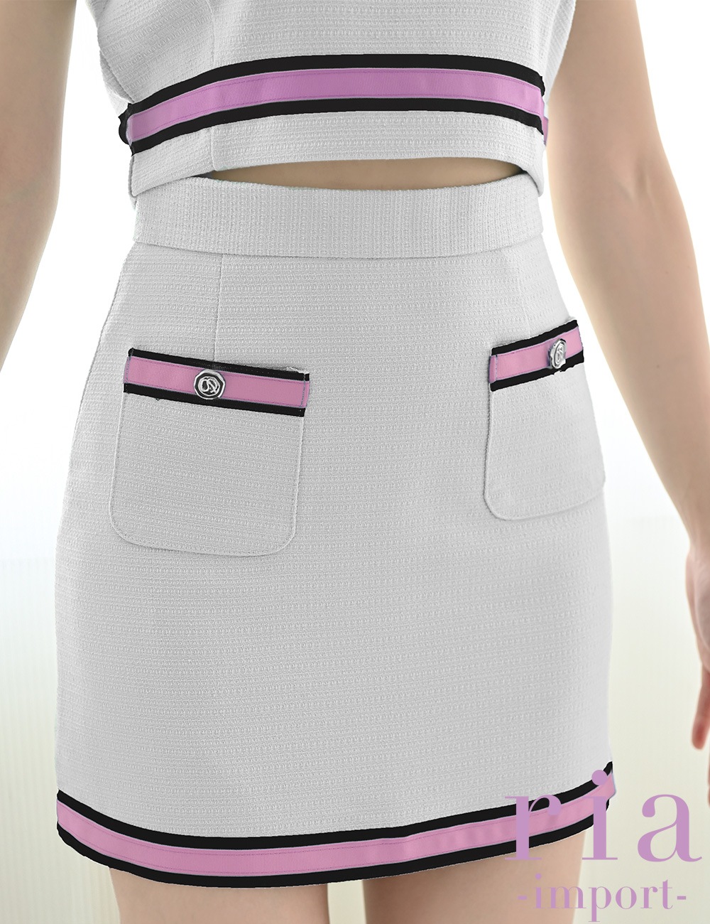 【ria】ミニ/ドレス/セットアップ/ホワイト/ハイネック/バイカラー