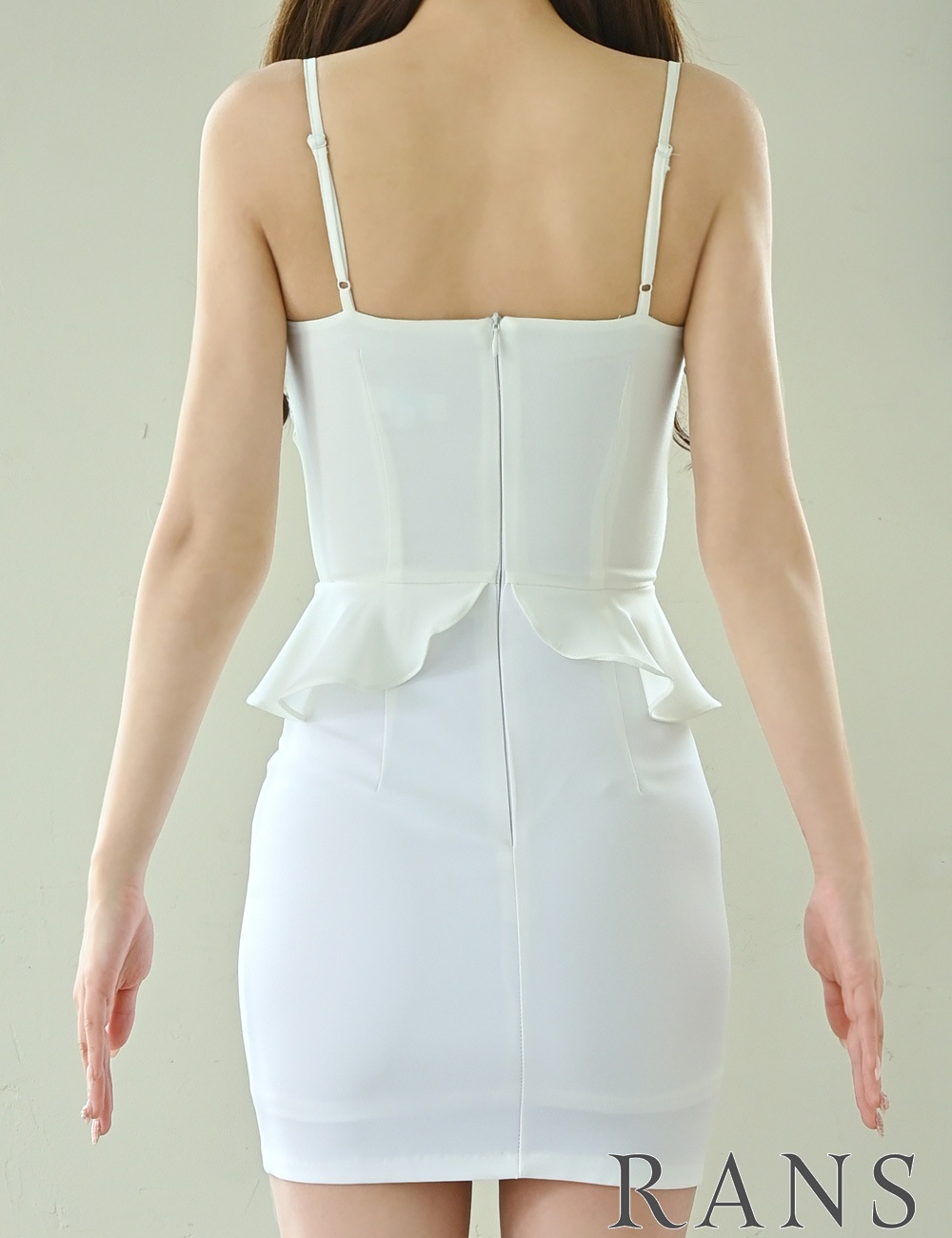 [即納][instock]【RANS】ミニ/ドレス/ワンピース/ホワイト/キャミ/タイト/カットアウト/コサージュ/ローズ