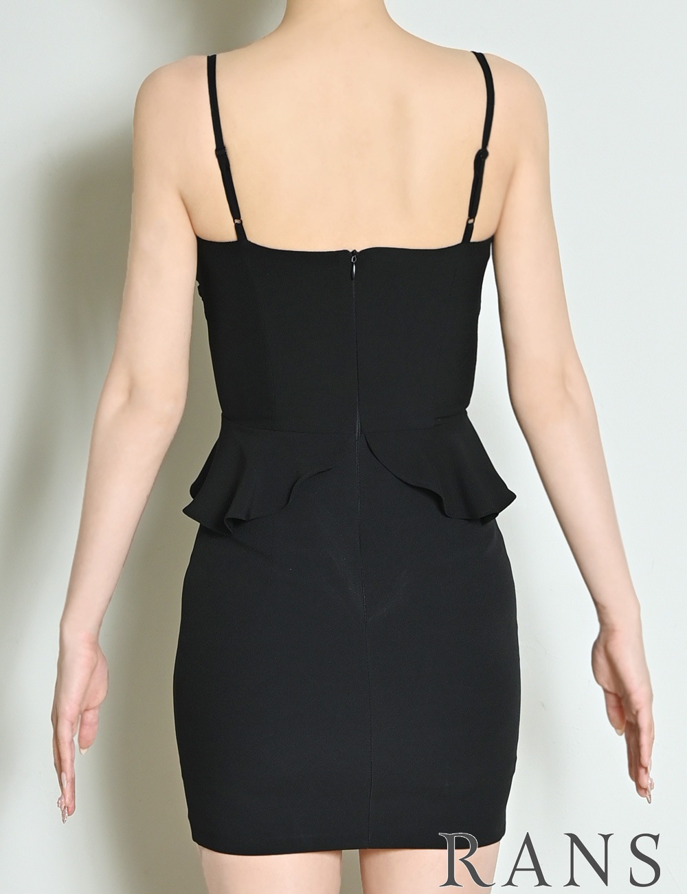 [即納][instock]【RANS】ミニ/ドレス/ワンピース/ブラック/キャミ/タイト/カットアウト/コサージュ/ローズ