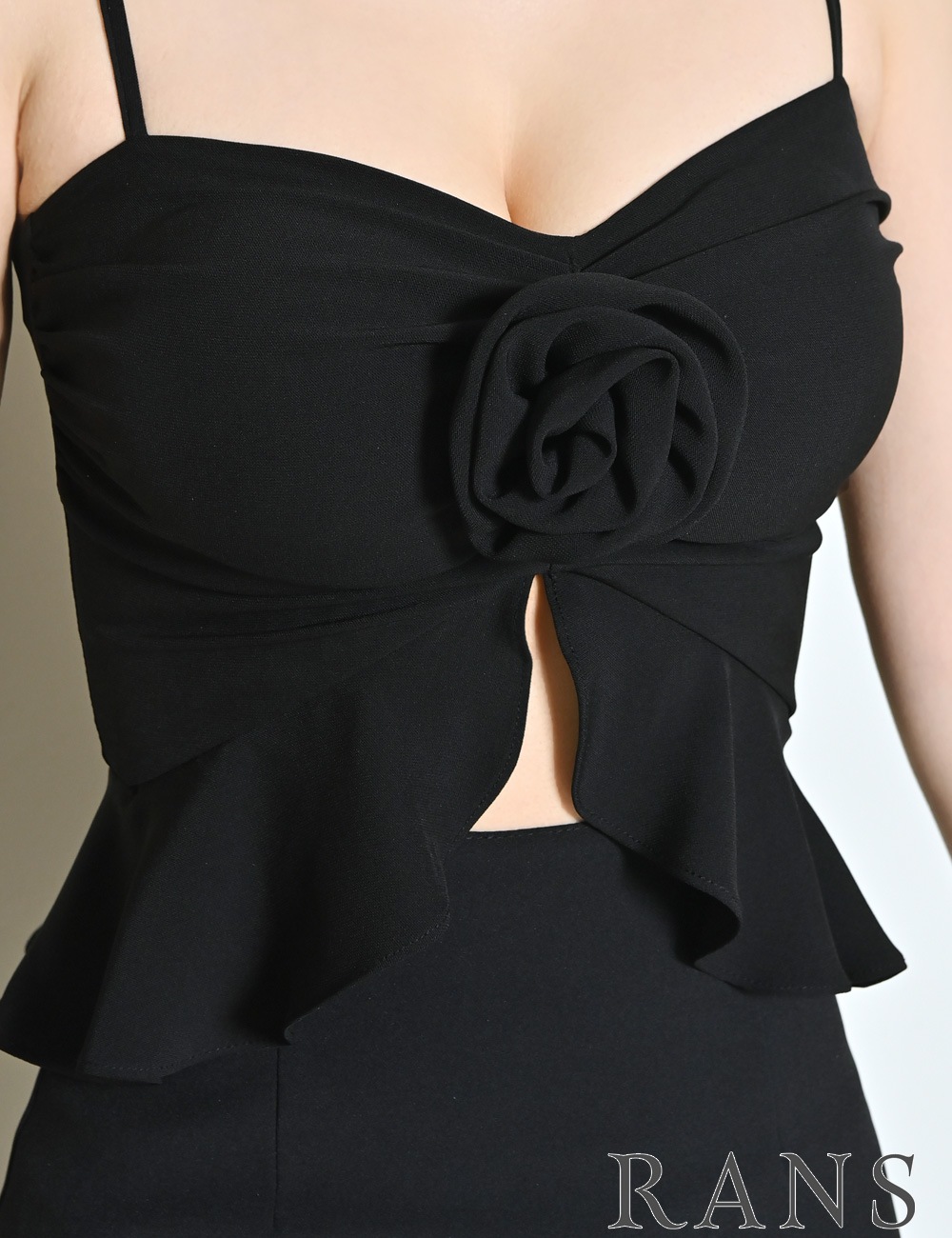 [即納][instock]【RANS】ミニ/ドレス/ワンピース/ブラック/キャミ/タイト/カットアウト/コサージュ/ローズ