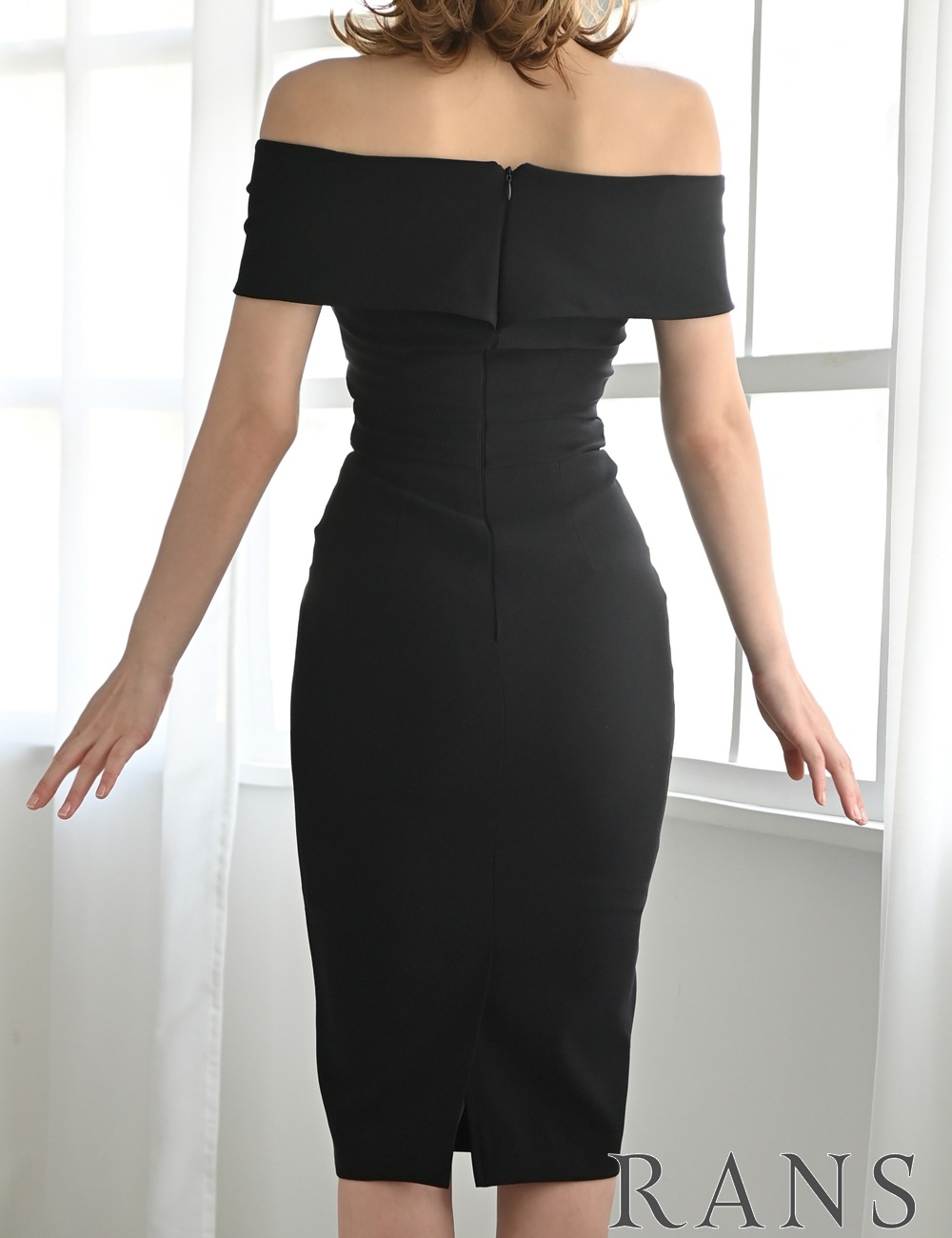 [即納][instock]【RANS】丈長/ドレス/ワンピース/ブラック/オフショル/バストフロントカットアウト