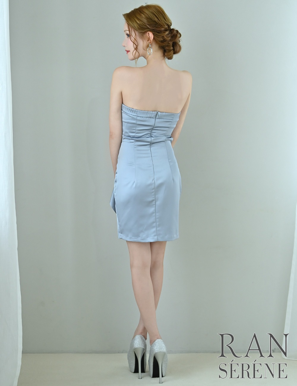 [Sのみ即納][instock]【RAN SERENE】ミニ/ドレス/ワンピース/ブルー/ベア/タイト/サテン/カットアウト/ドレープ