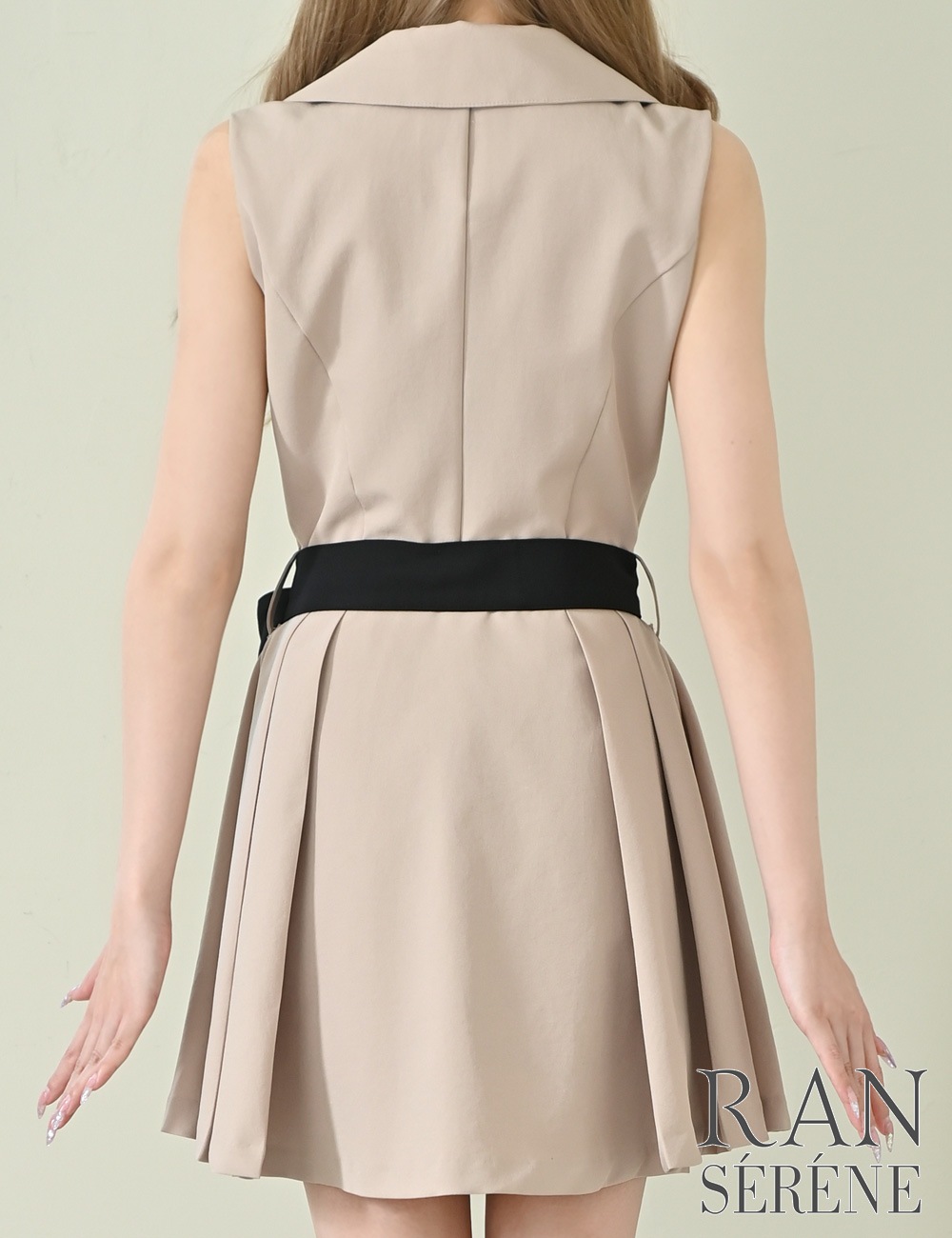 [Mのみ即納][instock]【RAN SERENE】ミニ/ドレス/ワンピース/ベージュ/襟付き/フレア/リボン