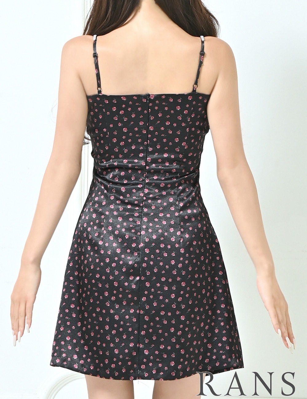 [即納][instock]【RANS】ミニ/ドレス/ワンピース/ブラック/キャミ/フレア/ビジュー/リボン/柄/花柄