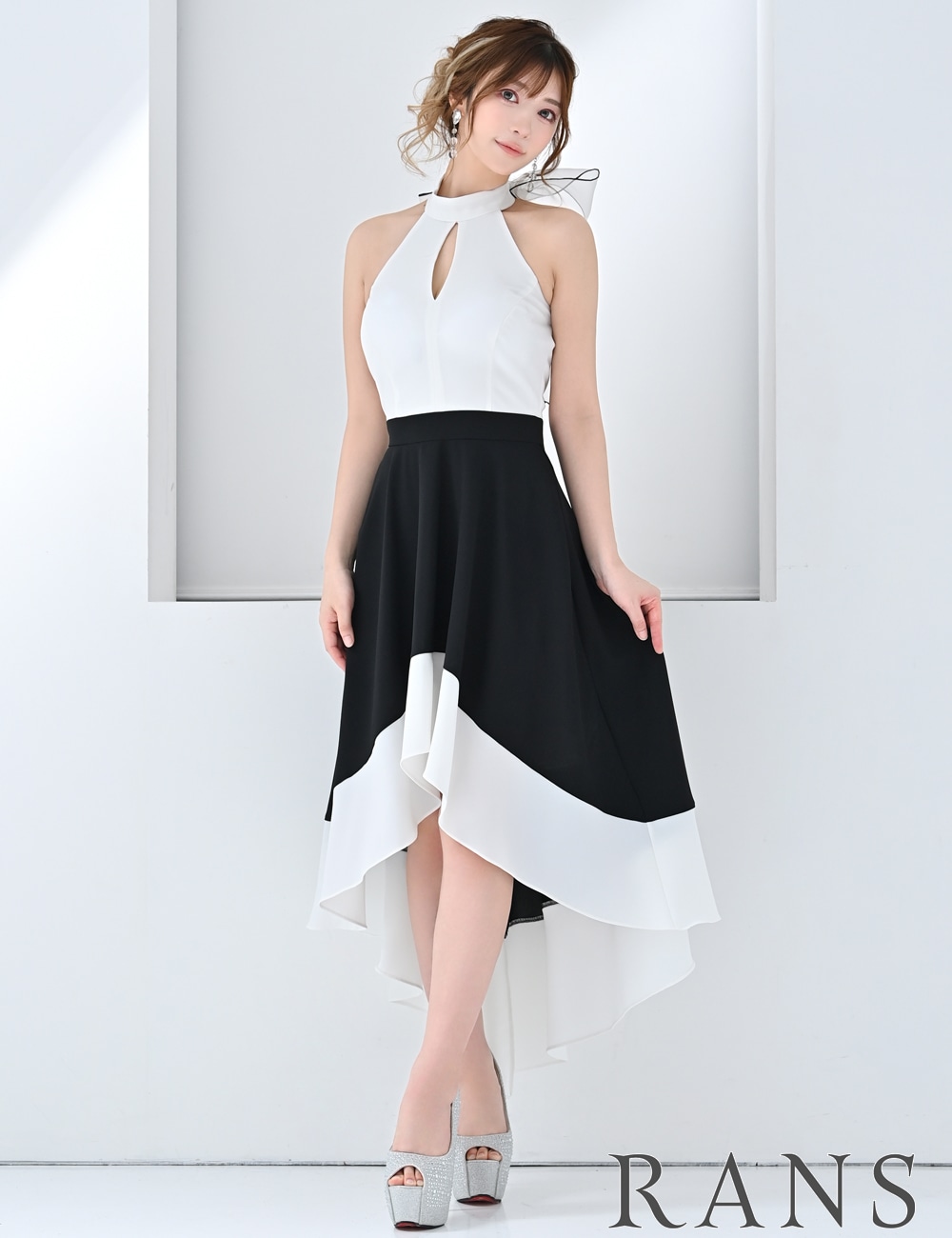 [Sのみ即納][instock]【RANS】ロング/丈長/ドレス/フレア/ブラック/ホワイト/バイカラー/ホルターネック