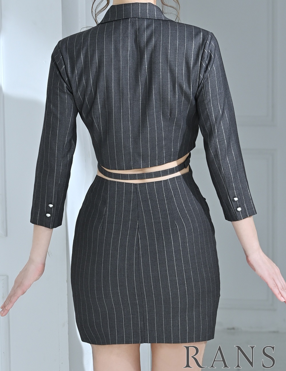 【RANS】ミニ/ドレス/タイト/袖あり/グレー/ストライプ/ジャケット風/ウエストカットアウト
