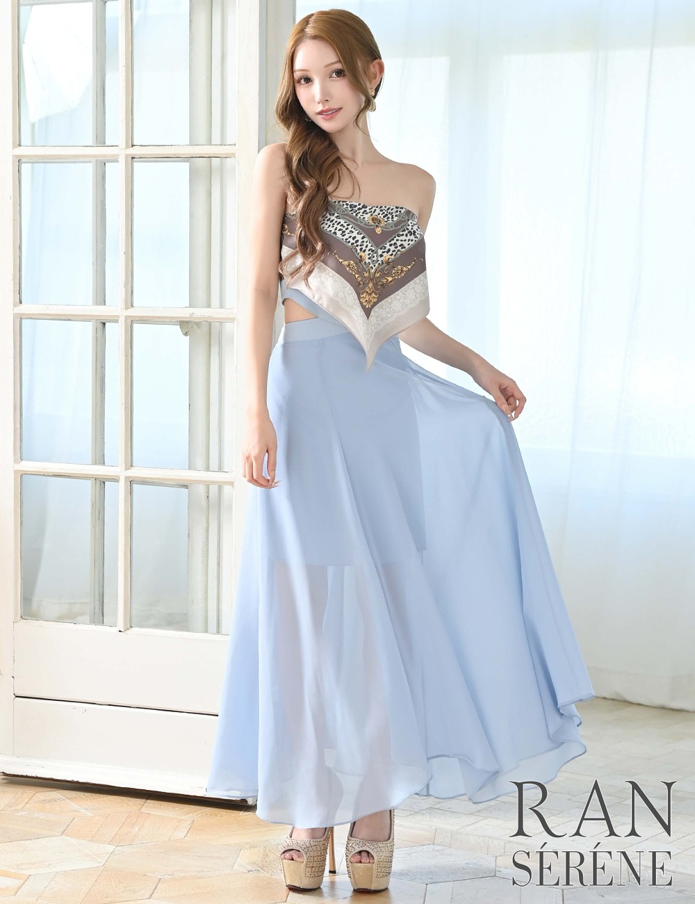 [即納][instock]【RAN SERENE】ロング/ドレス/ワンピース/ブルー/ベア/フレア/サイドカットアウト/柄/スカーフ