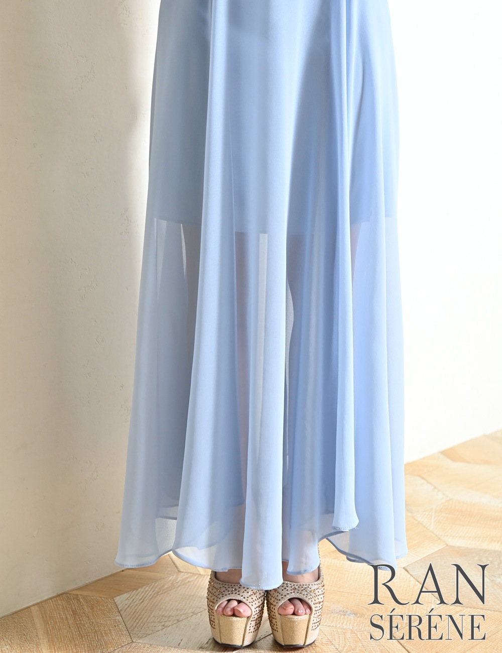 [即納][instock]【RAN SERENE】ロング/ドレス/ワンピース/ブルー/ベア/フレア/サイドカットアウト/柄/スカーフ