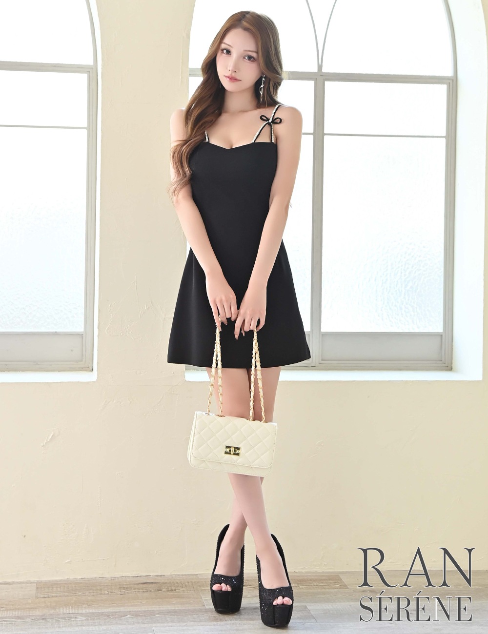 [Sのみ即納][instock]【RAN SERENE】ミニ/ドレス/ワンピース/ブラック/キャミ/フレア/ビジュー/リボン
