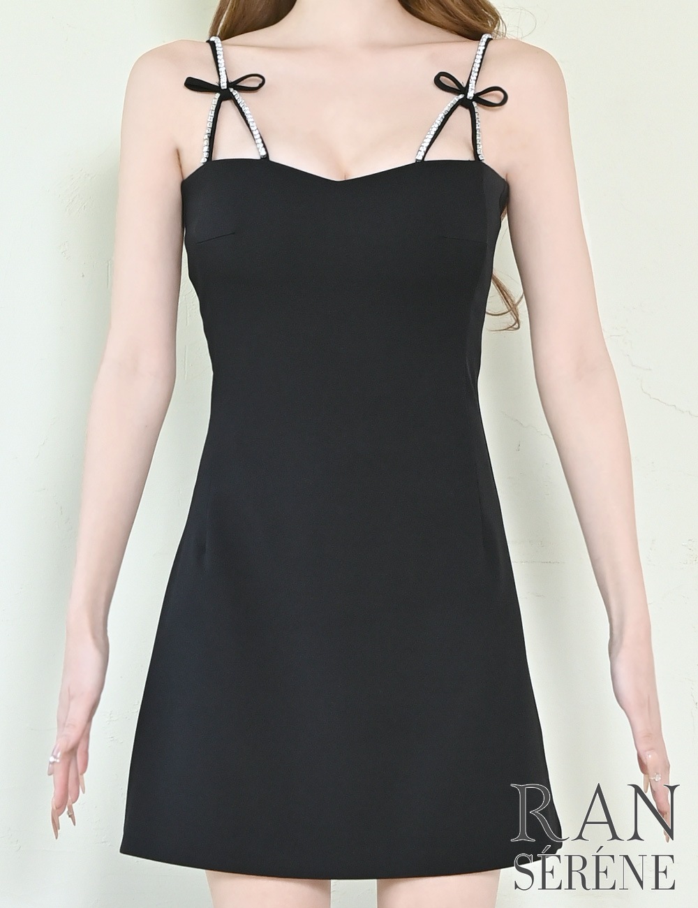[Sのみ即納][instock]【RAN SERENE】ミニ/ドレス/ワンピース/ブラック/キャミ/フレア/ビジュー/リボン