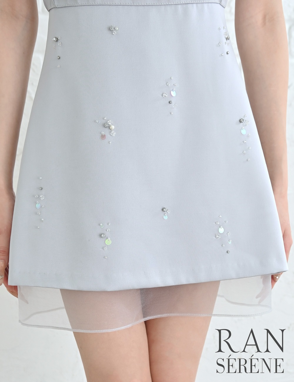 [Mのみ即納][instock]【RAN SERENE】ミニ/ドレス/ワンピース/グレー/キャミ/フレア/サテン/ビジュー/リボン/シアー