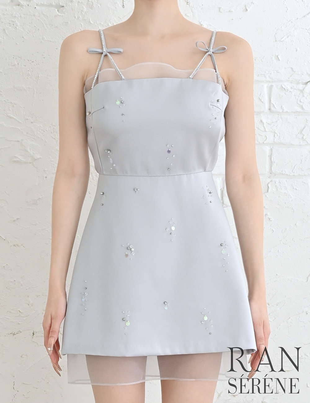 [Mのみ即納][instock]【RAN SERENE】ミニ/ドレス/ワンピース/グレー/キャミ/フレア/サテン/ビジュー/リボン/シアー