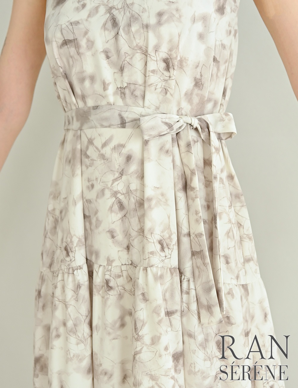 [即納][instock]【RAN SERENE】ロング/ドレス/ブラウン/アメスリ/フレア/柄/花柄/リボン