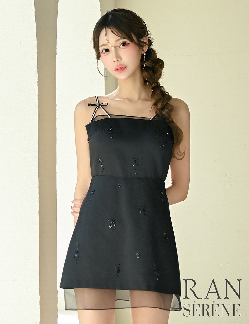 [即納][instock]【RAN SERENE】ミニ/ドレス/ワンピース/ブラック/キャミ/フレア/サテン/ビジュー/リボン/シアー