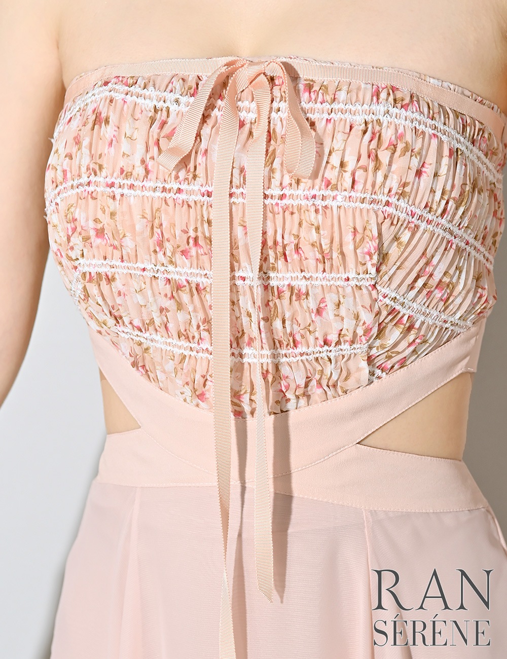 [即納][instock]【RAN SERENE】ロング/ドレス/ワンピース/ピンク/ベア/フレア/サイドカットアウト/柄/花柄/リボン